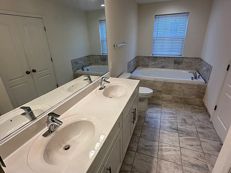 5331 Greenwich Cir — Photo 19