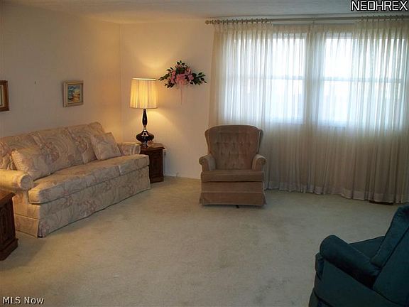 2nd image of 7417 Essex Dr