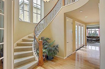 2nd image of 1753 28th Ave NE