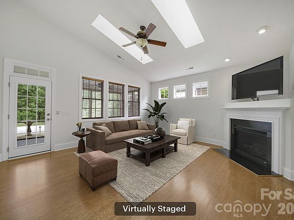 4th image of 7924 Honey Fig Rd