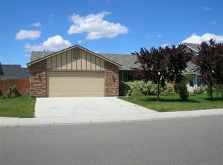 888 Valiant Ave, Middleton, ID 83644
