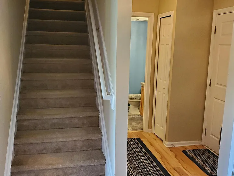 1625 Vineland Cir #B — Photo 14