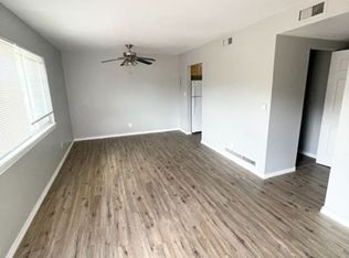 425 E Fountain Pl APT 303, Manitou Springs, CO 80829