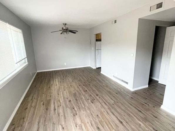 425 E Fountain Pl APT 303