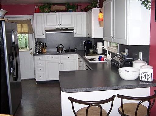 5th image of 26 Park Hill Dr