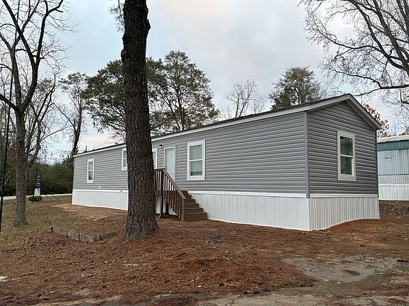 3rd image of 7A Black Snake Trailer Park