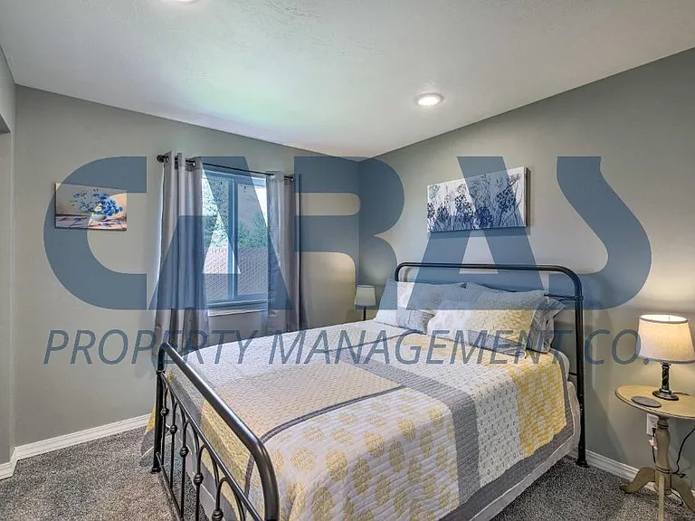 964 Burdock Dr — Photo 5