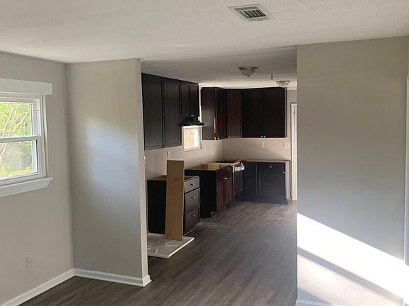 4th image of 23 Fox Hall Dr #A