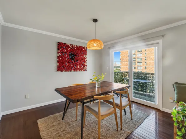 15 Legend Hills Drive image 6 of 28