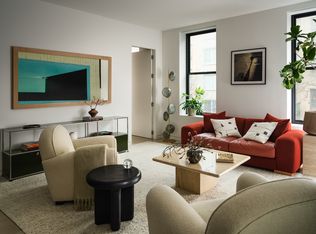 460 W 44th St #3, New York, NY 10036