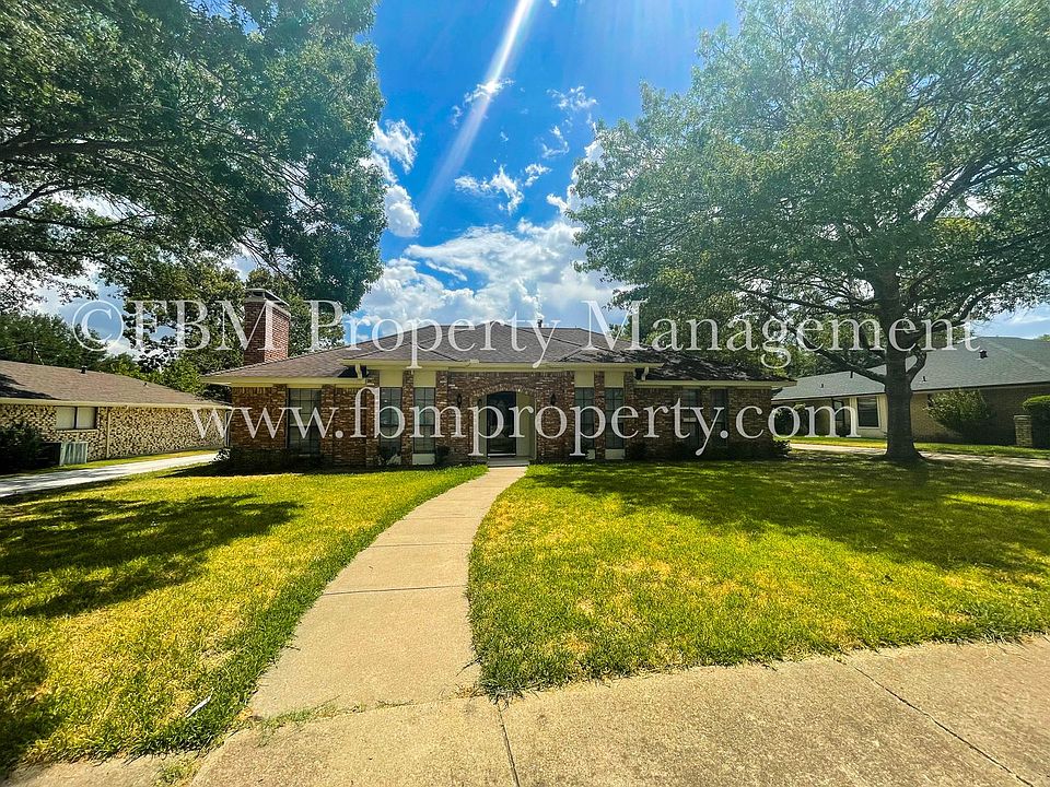 1st image of 1603 Yorkstown Dr