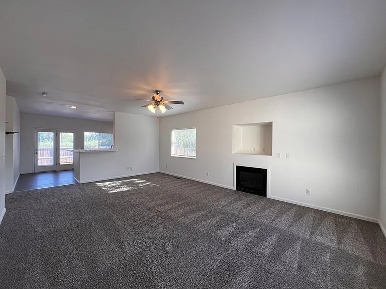 1258 Eider Cir — Photo 2