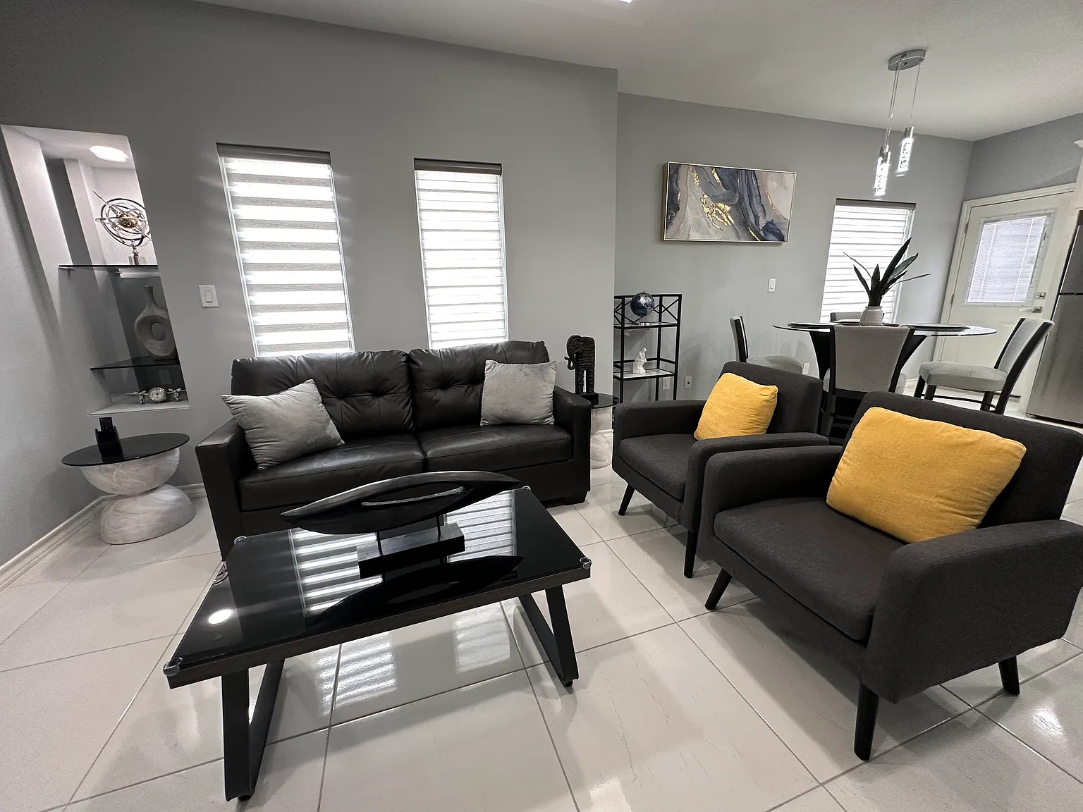 2 bed, 961 sqft, $2,400 — Photo 4