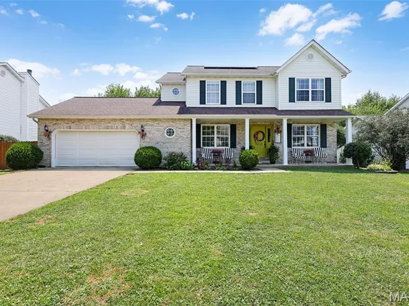 8010 Austin Dr, Troy, IL 62294