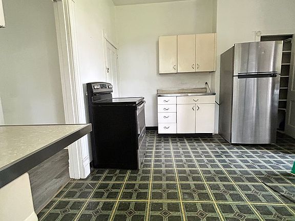 4th image of 8511 Idaho Ave Floor 1