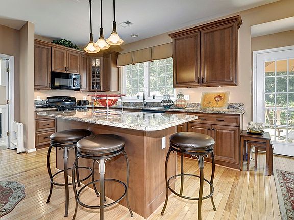 5th image of 6141 Parsley Dr
