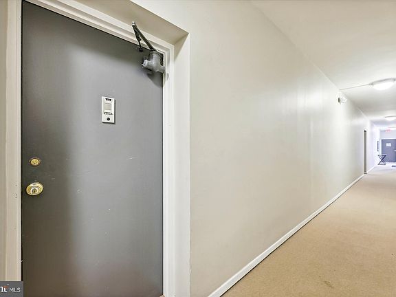 5th image of 3033 New Mexico Ave NW APT 106