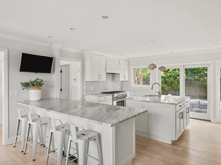 108 Harbor Rd — Photo 13