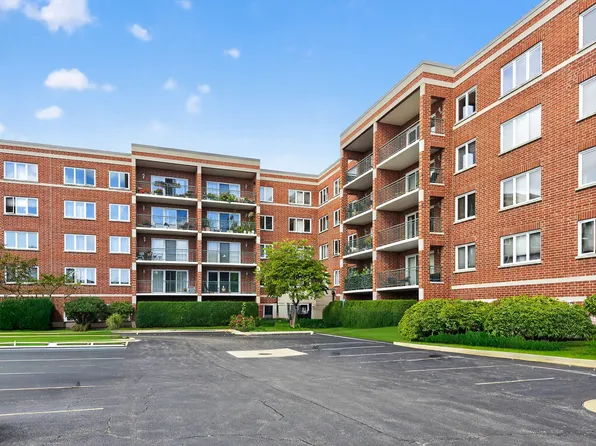 5360 N Lowell Ave APT 502, Chicago, IL 60630