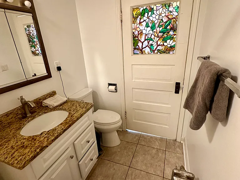 2115 University Ave NE #2 — Photo 14