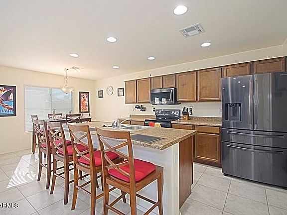 2nd image of 2651 E Wallace Ave