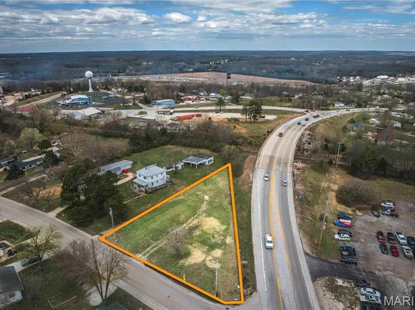 15 W Springfield Rd, Saint Clair, MO 63077