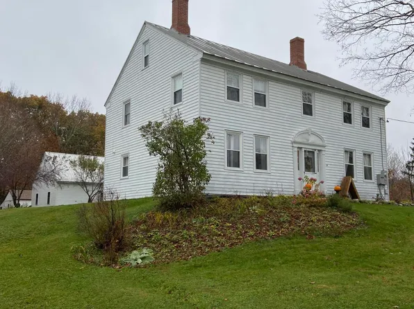 1108 Cross Hill Road, Vassalboro, ME 04935