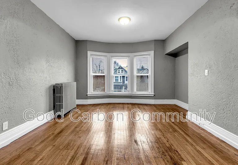 135 Elmwood Ave #7 — Photo 2