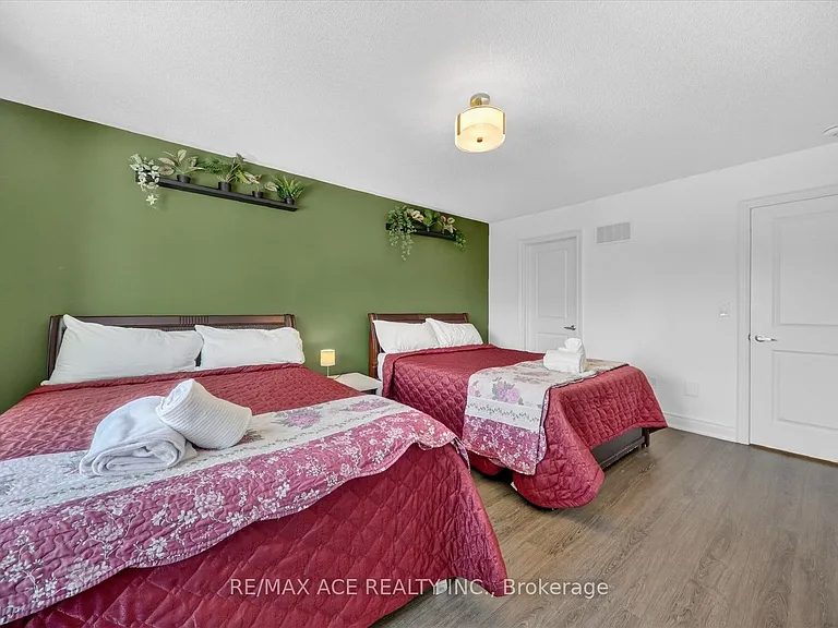 171 Snowbridge Way #26 — Photo 23