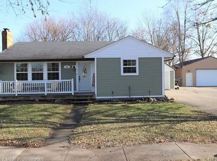 540 N Watkins, Perry, MI 48872
