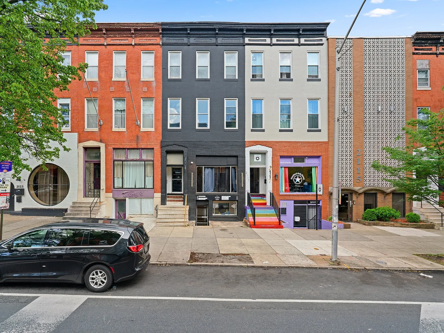 1 bed, 808 sqft, $1,425 — Photo 1