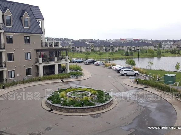 6079 Maynard Way NW #347, Edmonton, AB T6R 0S4