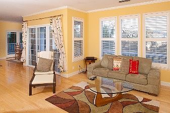 Family Room :: 376 Sterling Way