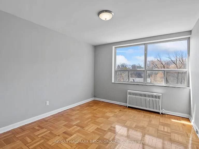 159 Russell Hill Rd #403 — Photo 5