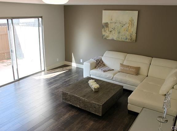 5th image of 826 E Acacia Ave APT D