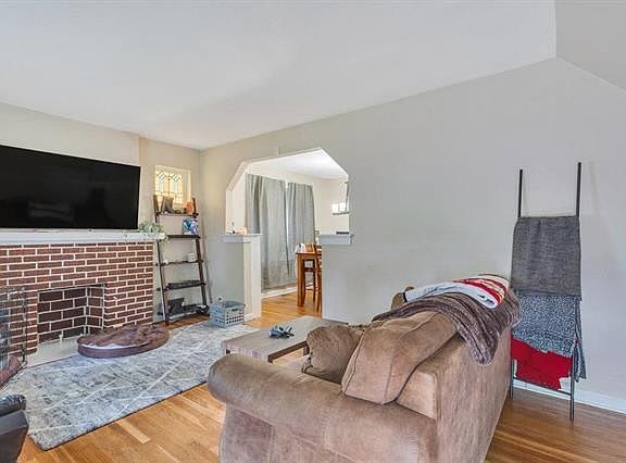 5th image of 7719 Arthur Ave