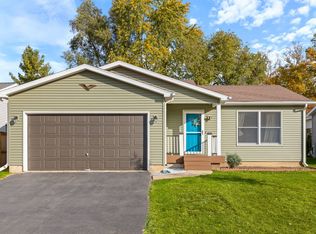 435 Lucerne Ln, Dekalb, IL 60115