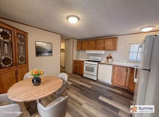 6622 Country Ln #CL6622, Belleville, MI 48111