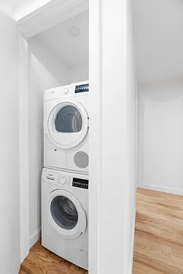 Rented by REAL New York | media 11