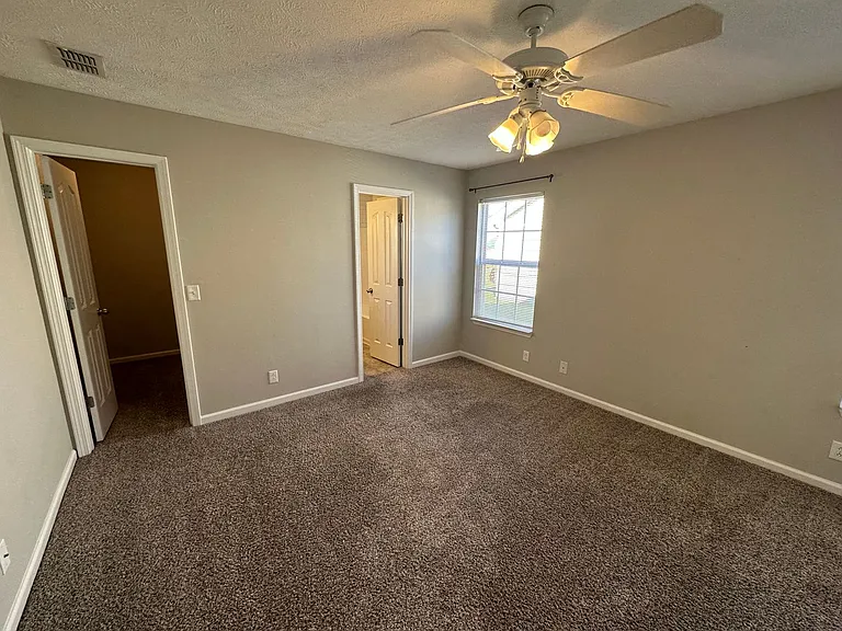 1824 Cason Trl — Photo 10