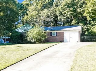 2124 Fox Hunt Dr, Gastonia, NC 28054