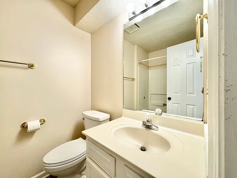 6704 W Friendly Ave #G — Photo 8