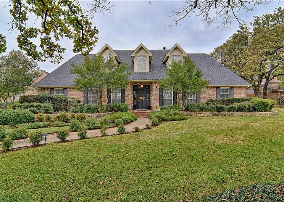 1st image of 3605 Redstone Dr
