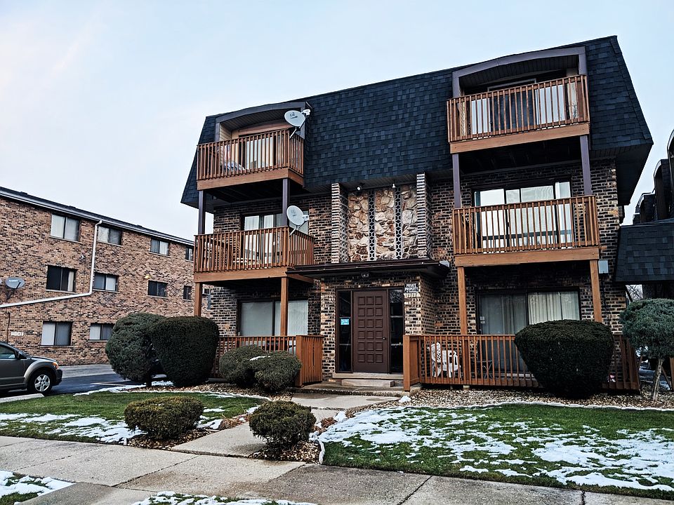 1st image of 14747 Kenton Ave APT 2B
