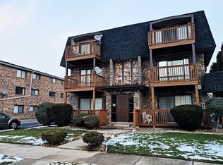 14747 Kenton Ave APT 2B, Midlothian, IL 60445