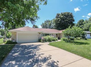 109 State St, Deerfield, WI 53531