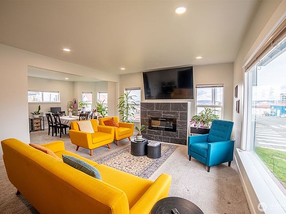 5th image of 3004 W Marine View Drive