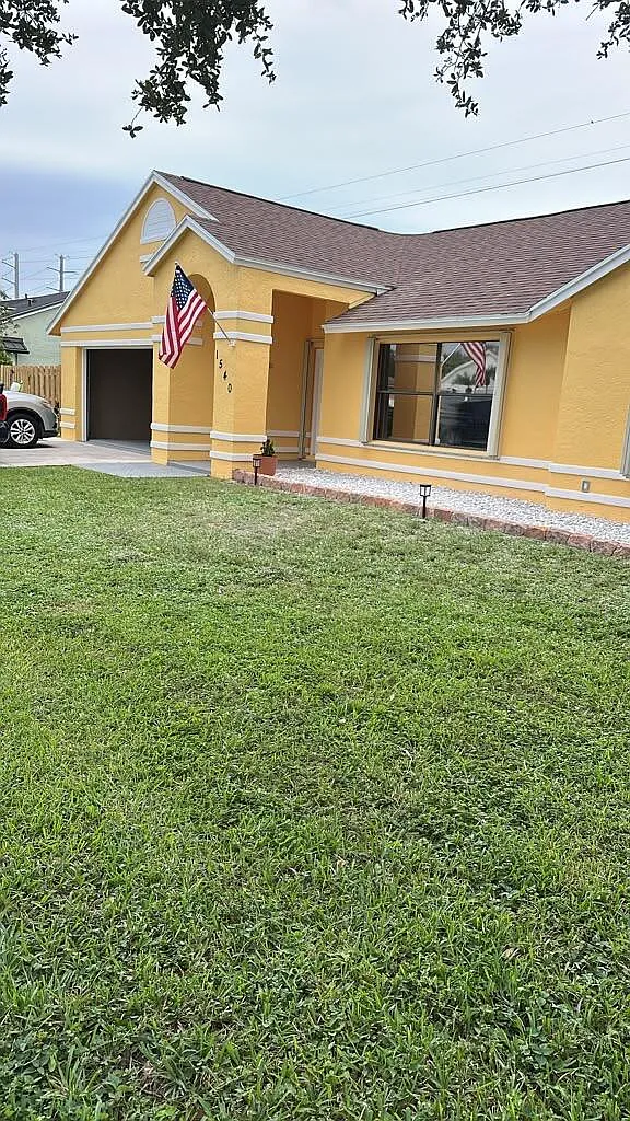 4 bed, 2.0 bath, 1915 sqft, $4,500 — Photo 3