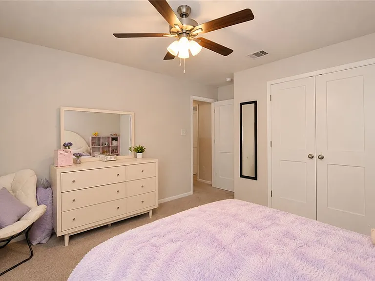 6215 Rockford Dr — Photo 15