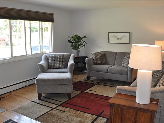 2nd image of 6477 Wembridge Dr